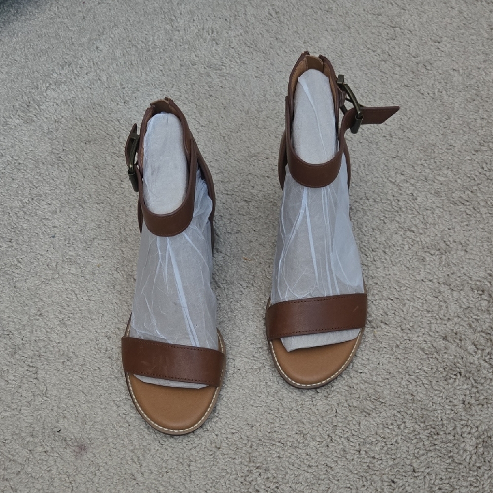 Brown Leather Sandals with Ankle Strap